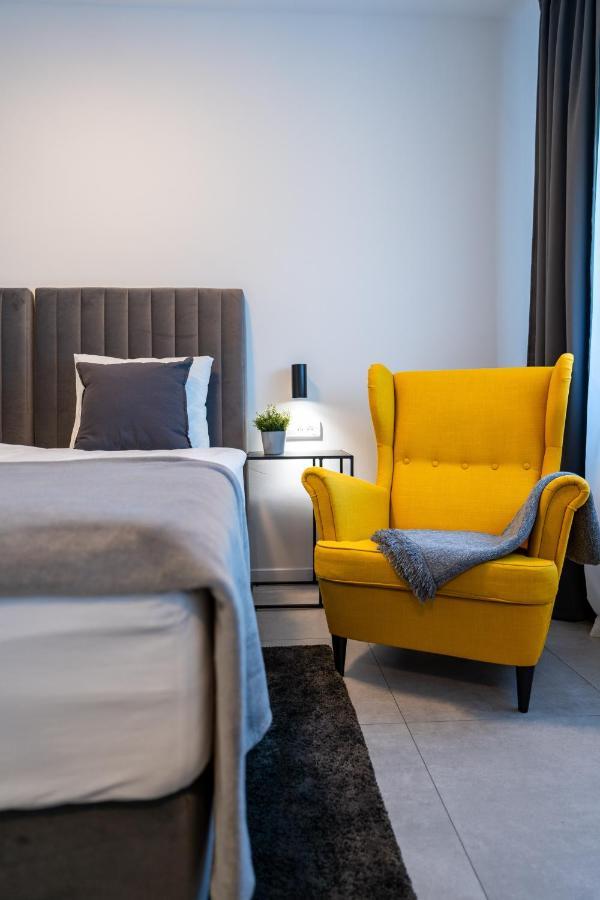 Apartments & Room Forest Слуни Екстериор снимка