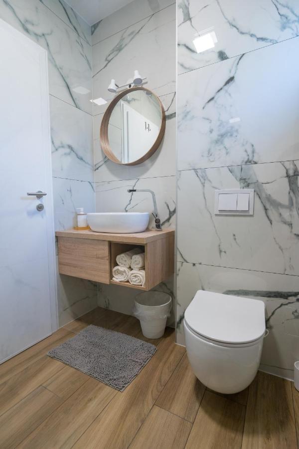 Apartments & Room Forest Слуни Екстериор снимка