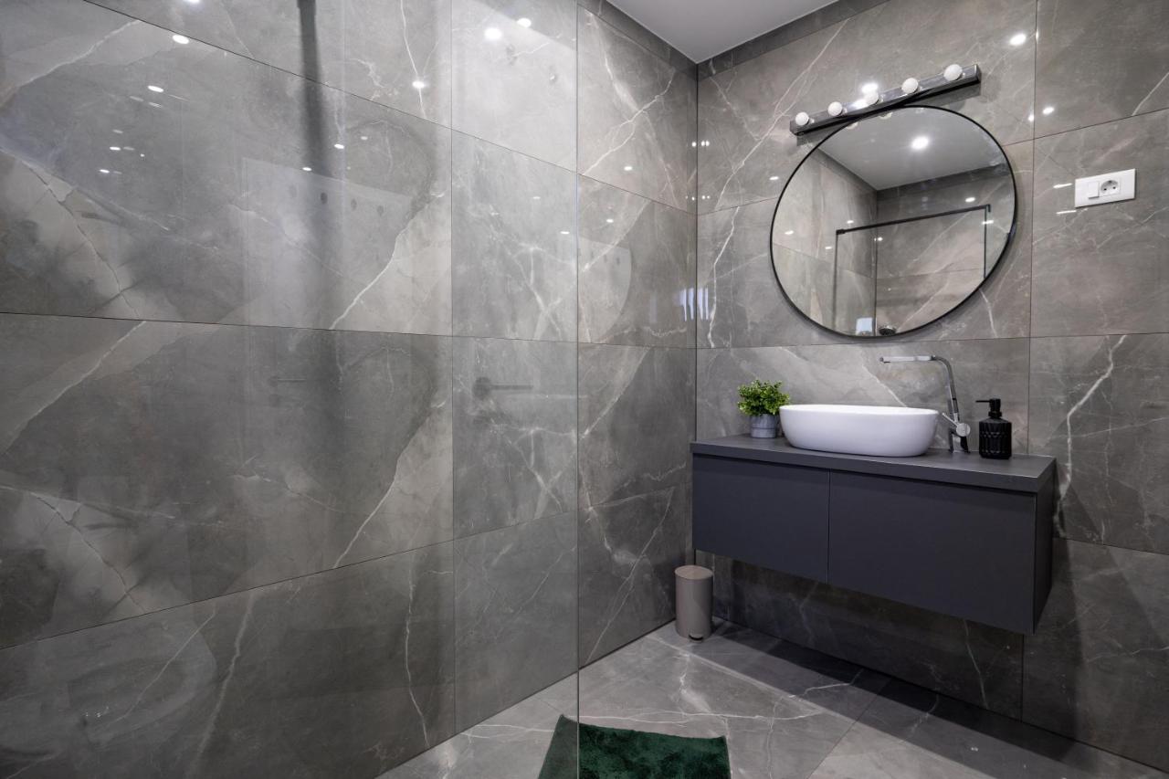 Apartments & Room Forest Слуни Екстериор снимка
