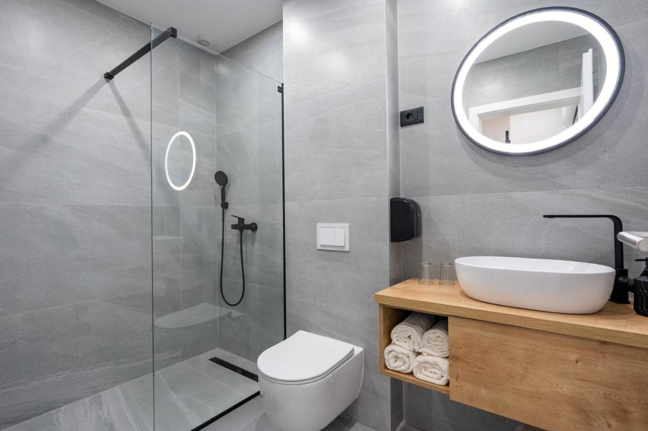 Apartments & Room Forest Слуни Екстериор снимка