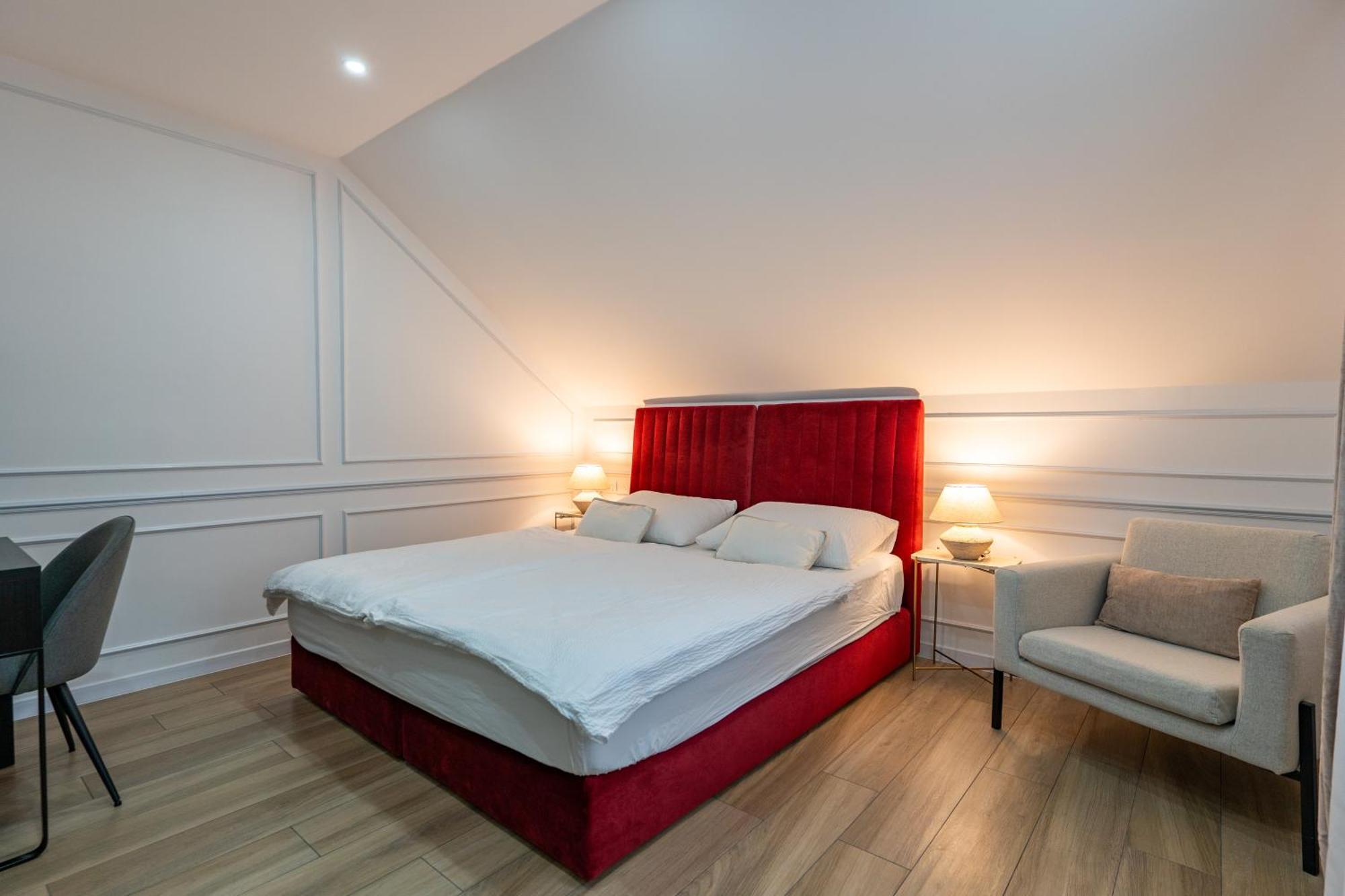 Apartments & Room Forest Слуни Екстериор снимка
