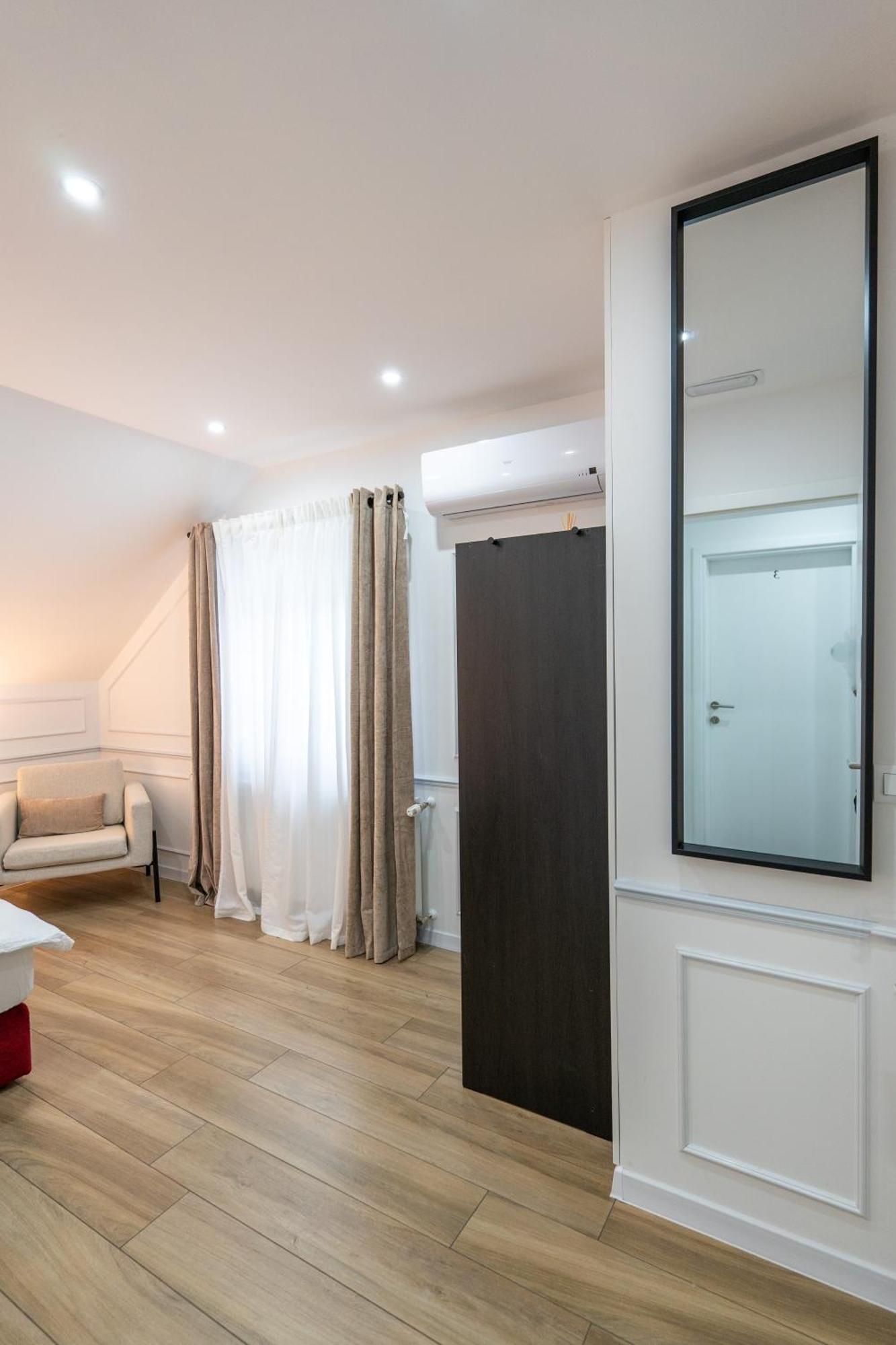 Apartments & Room Forest Слуни Екстериор снимка